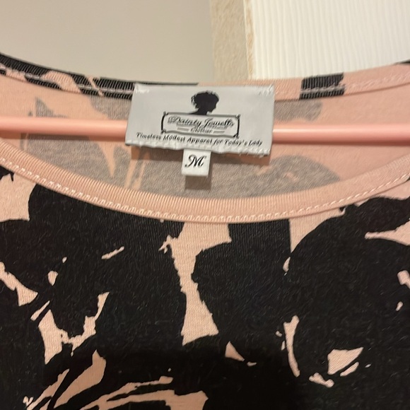 Sold - Picture 3 of 3